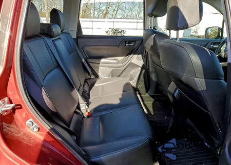 2016 Subaru Forester 2.0Xt Touring z USA, uszkodzony, nr VIN JF2SJGXC0GH540959